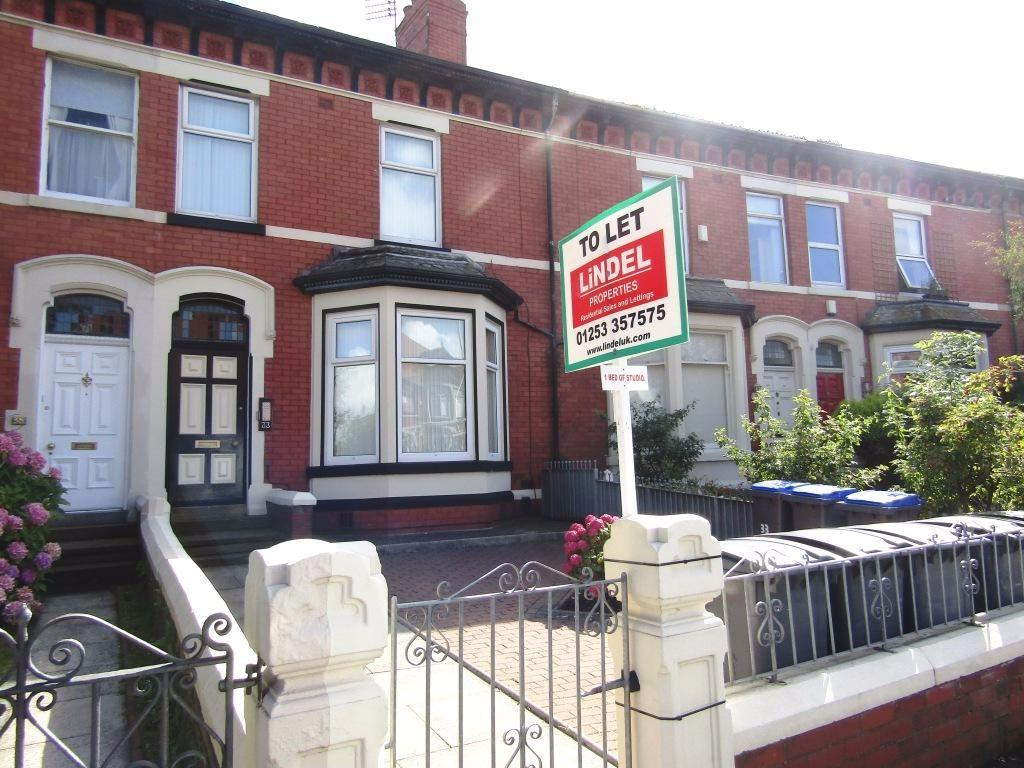 Flat 5, 33 Newton Drive, Blackpool, FY3 8EN