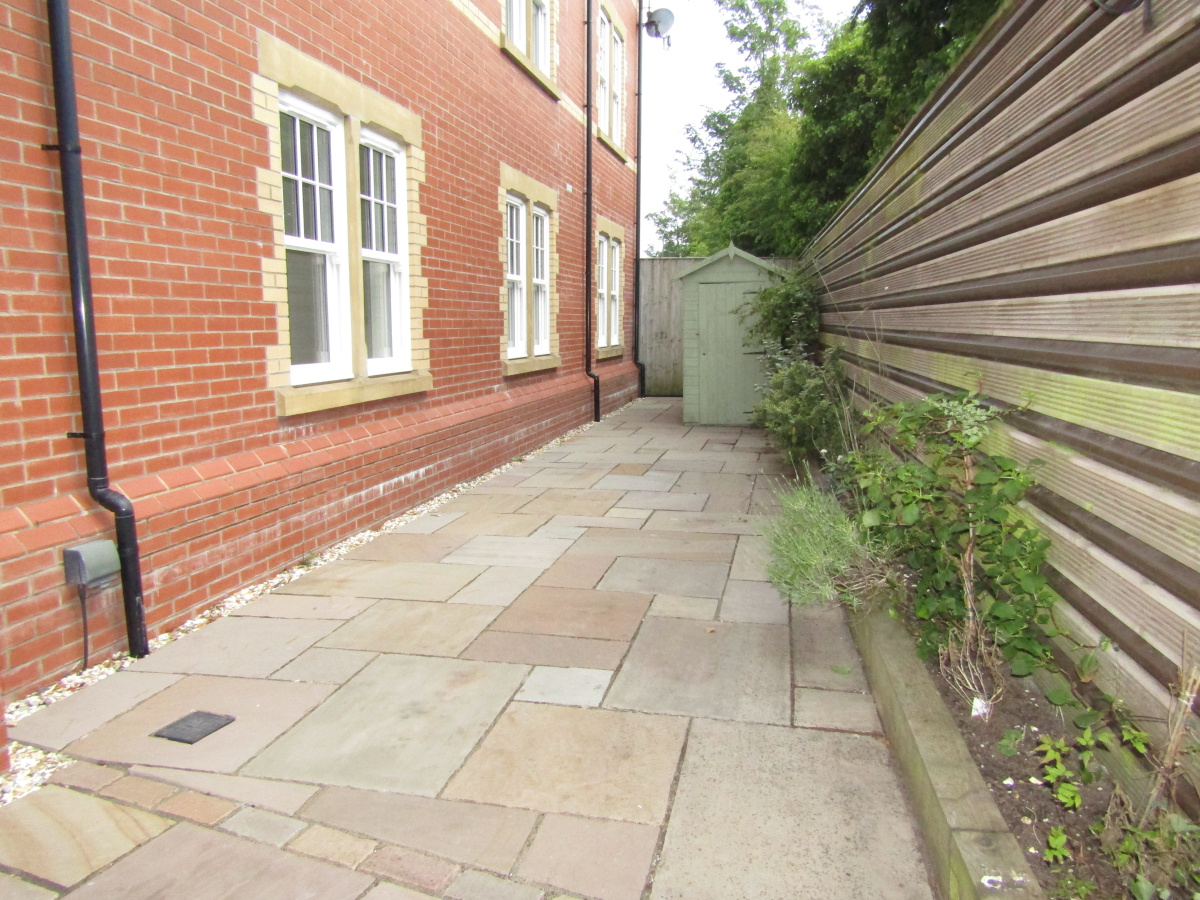 1 Lockwood Gardens, Lockwood Avenue, Poulton Le Fylde, FY6 7YX