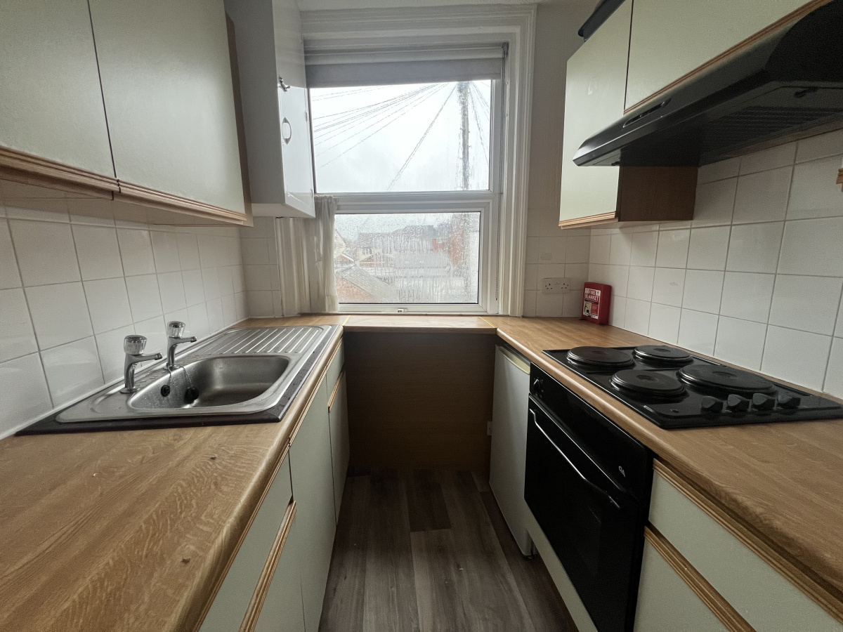 Flat 3, 33 Newton Drive, Blackpool, Lancashire, FY3 8EN