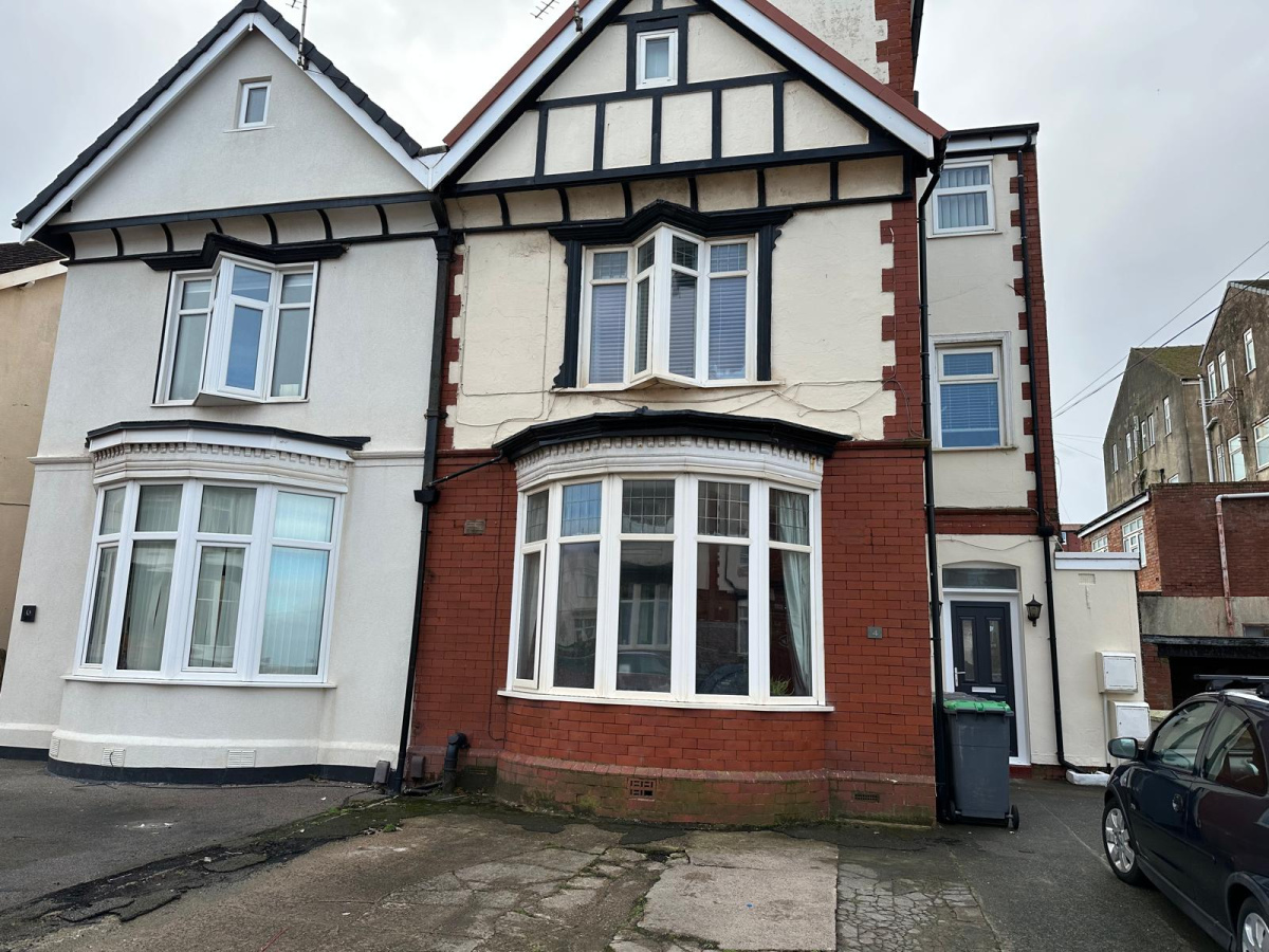 4 Arundel Avenue, Bispham, Blackpool, Lancashire, FY2 9HJ