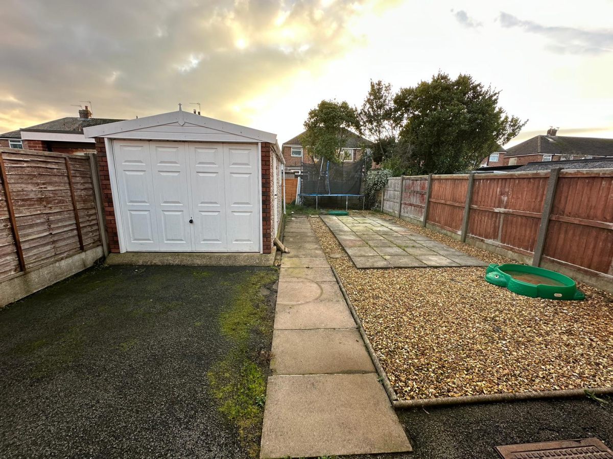 40 Hastings Avenue, Bispham, Blackpool, FY2 0EU