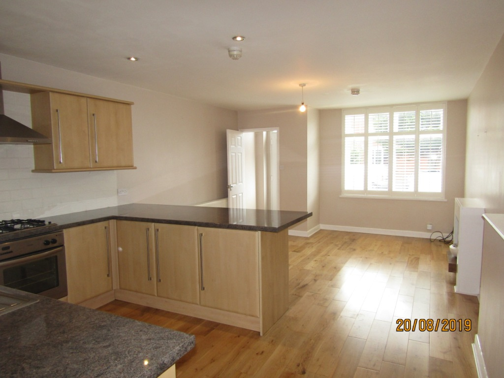 4 Marsh Road