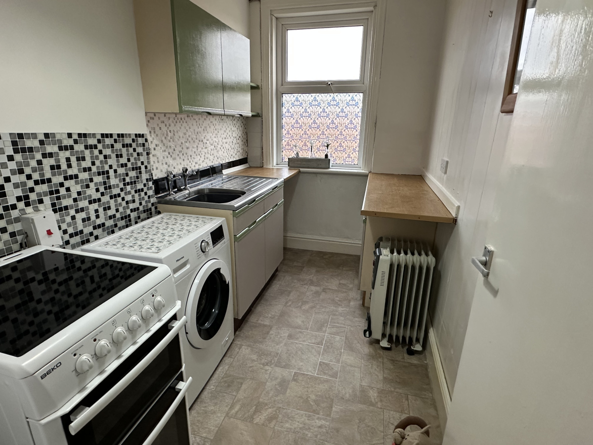 Flat 4, 20 Chatsworth Avenue, Bispham, Blackpool, FY2 9AN