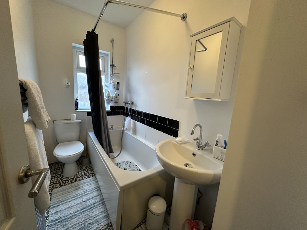 3 Garrick Grove, Layton, Blackpool, Lancashire, FY3 7DD