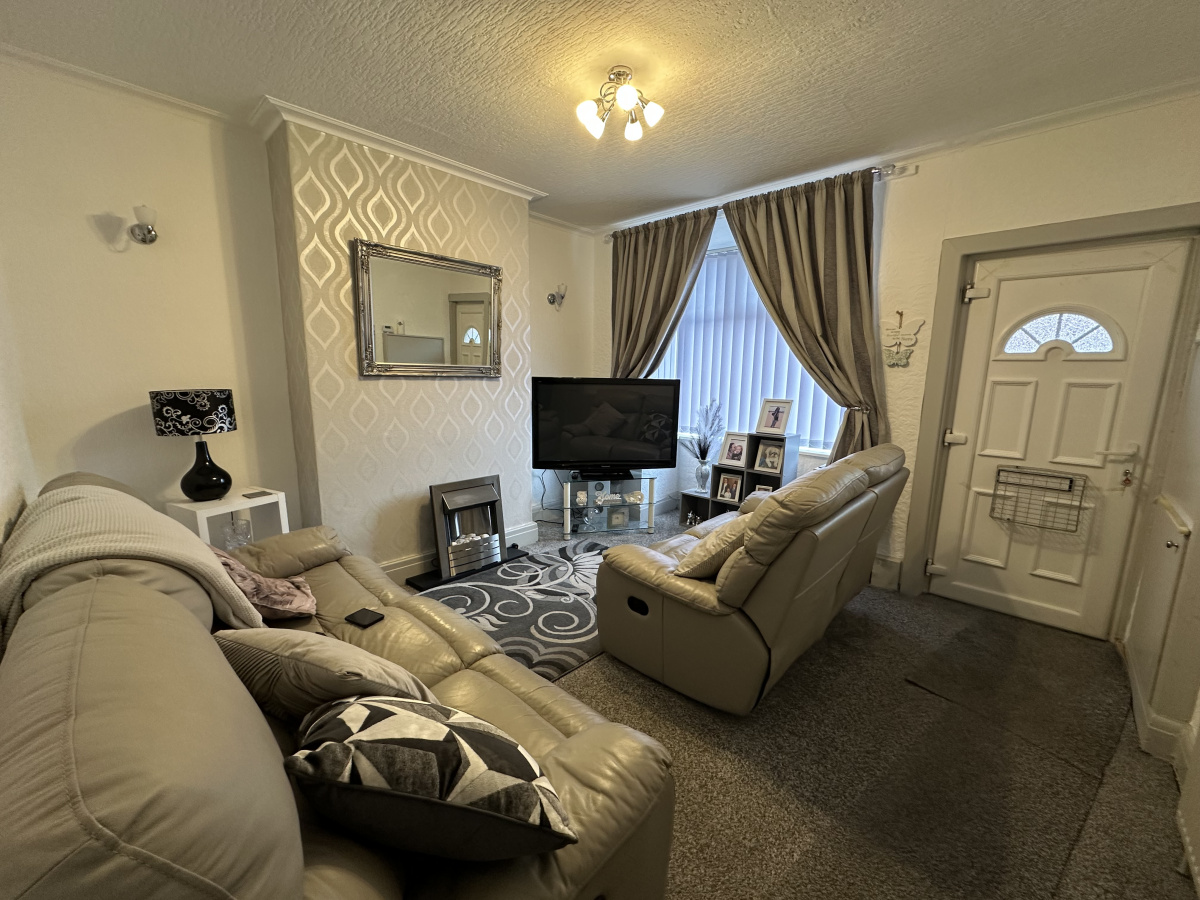 3 Garrick Grove, Layton, Blackpool, Lancashire, FY3 7DD