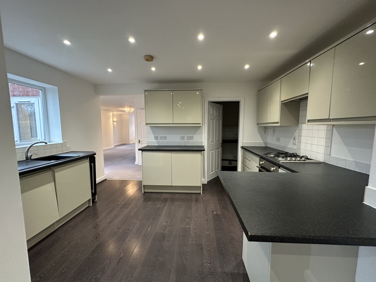 61 Heyhouses Lane, Lytham St Annes, FY8 3RN