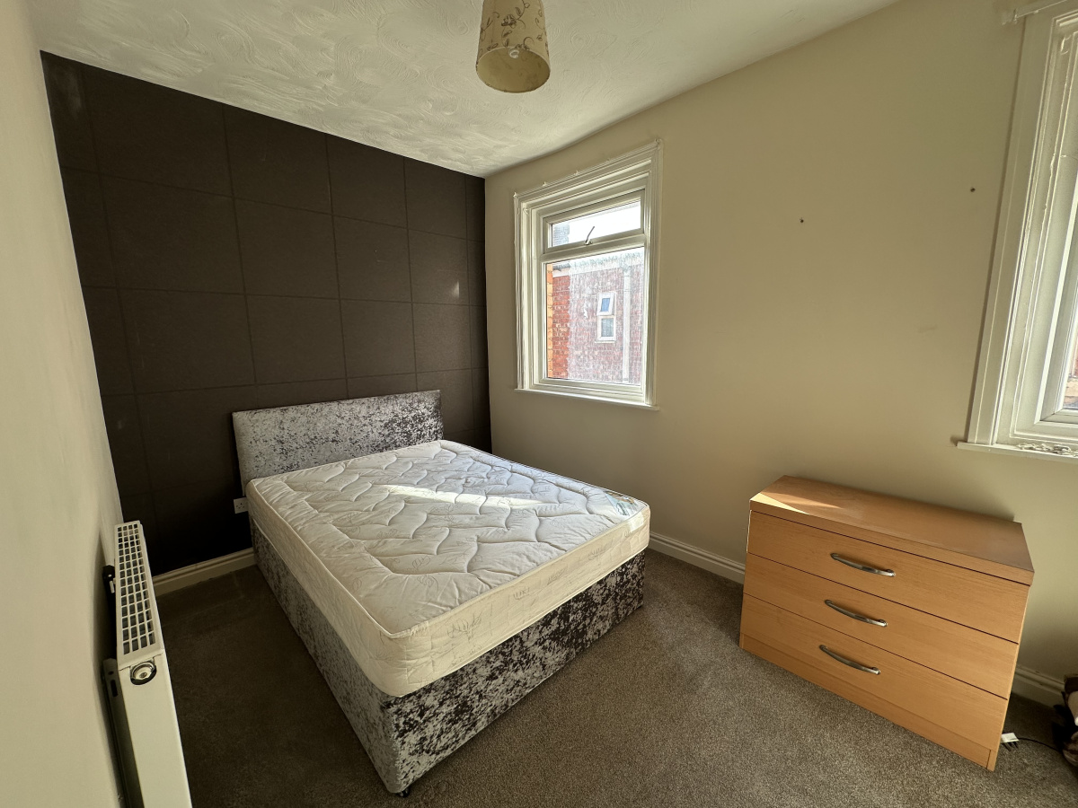 Flat 4, 336 Queens Promenade, Bispham, Blackpool, Lancashire, FY2 9AB