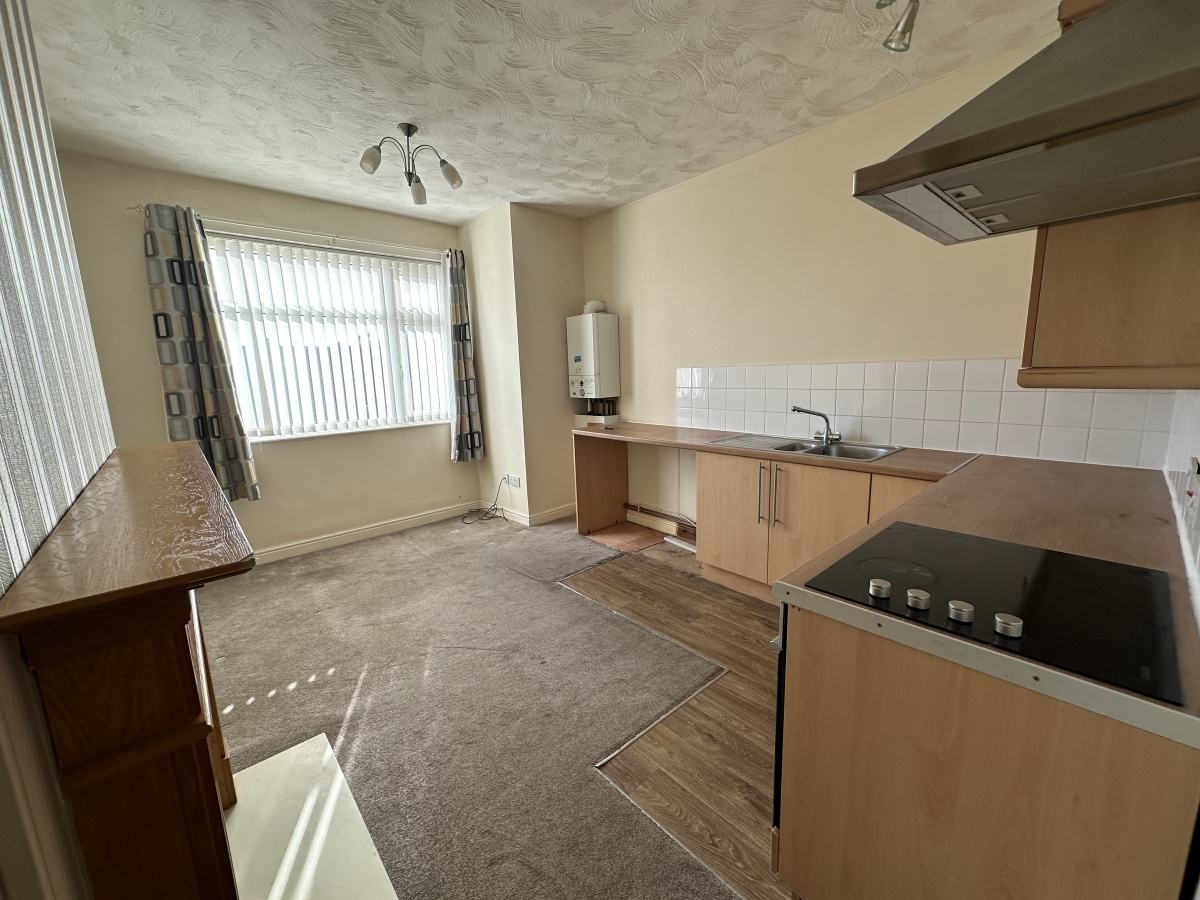Flat 4, 336 Queens Promenade, Bispham, Blackpool, Lancashire, FY2 9AB