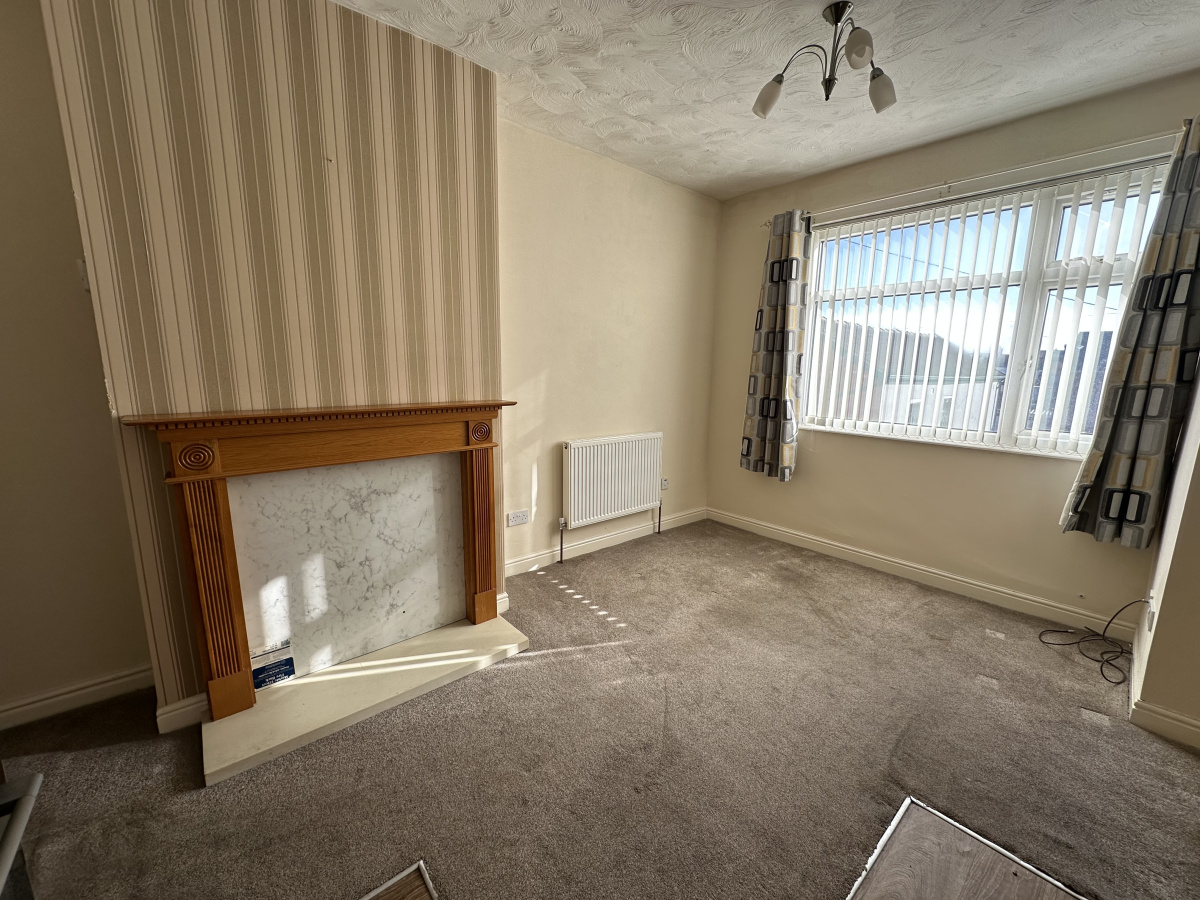 Flat 4, 336 Queens Promenade, Bispham, Blackpool, Lancashire, FY2 9AB