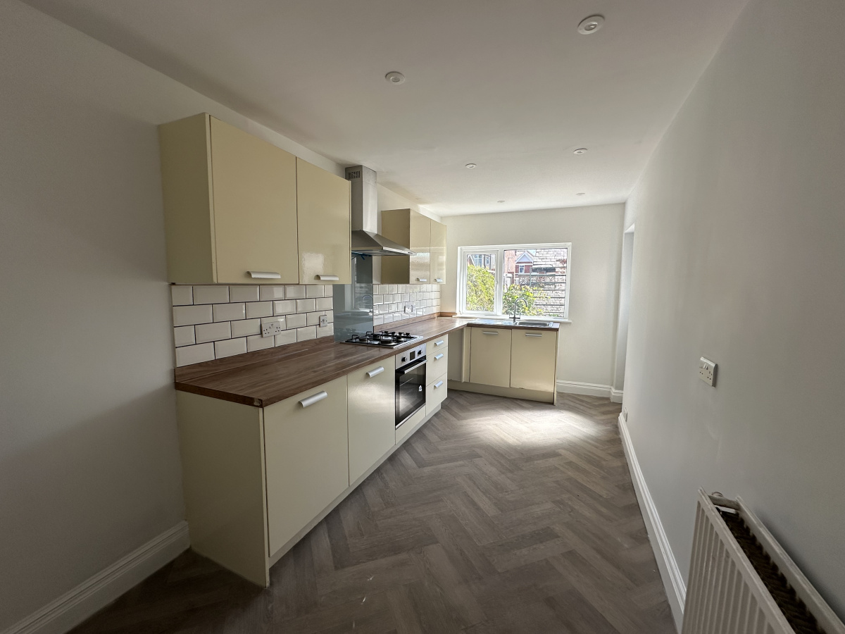 17 Warbreck Drive, Bispham, Blackpool, Lancashire, FY2 9SZ