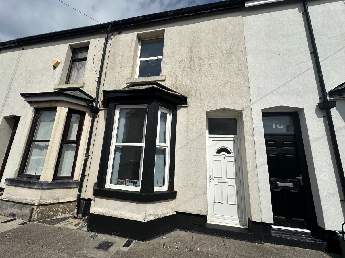 16 Sutton Place, Blackpool, FY1 4BD