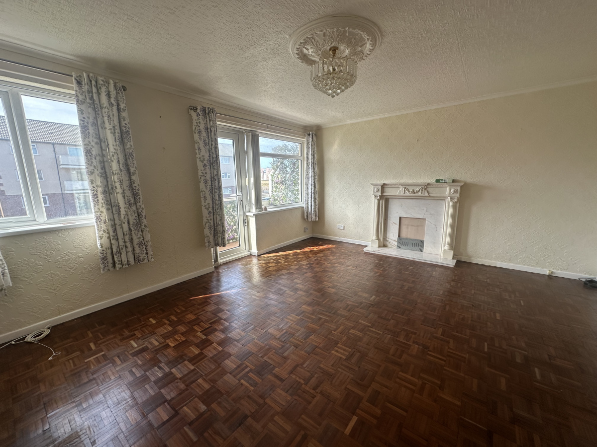 54 Pembroke Court, Bispham, Blackpool, Lancashire, FY2 9PY