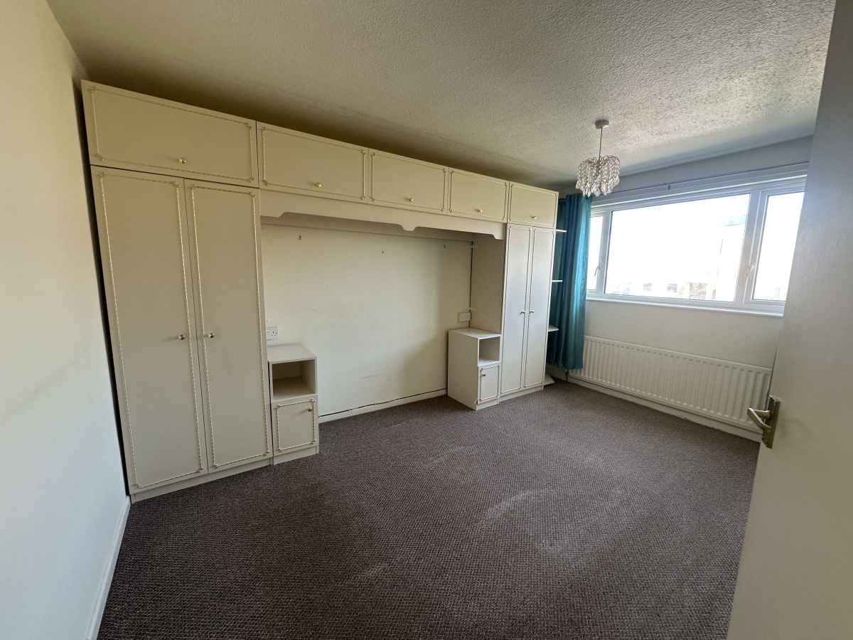 54 Pembroke Court, Bispham, Blackpool, Lancashire, FY2 9PY