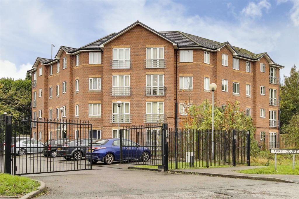 15 Parry Court, Marmion Road, Nottingham, NG3 2NG