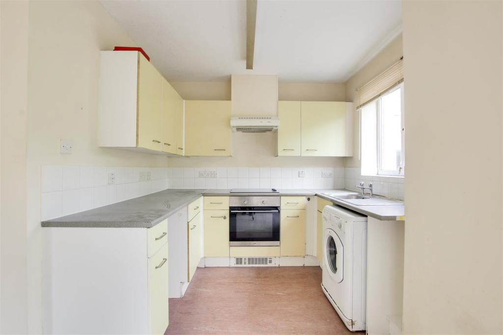 15 Parry Court, Marmion Road, Nottingham, NG3 2NG
