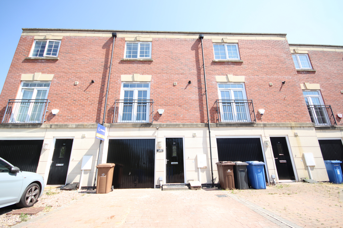 12 Lavinia Court, Chellaston, Derby, DE73 5SR