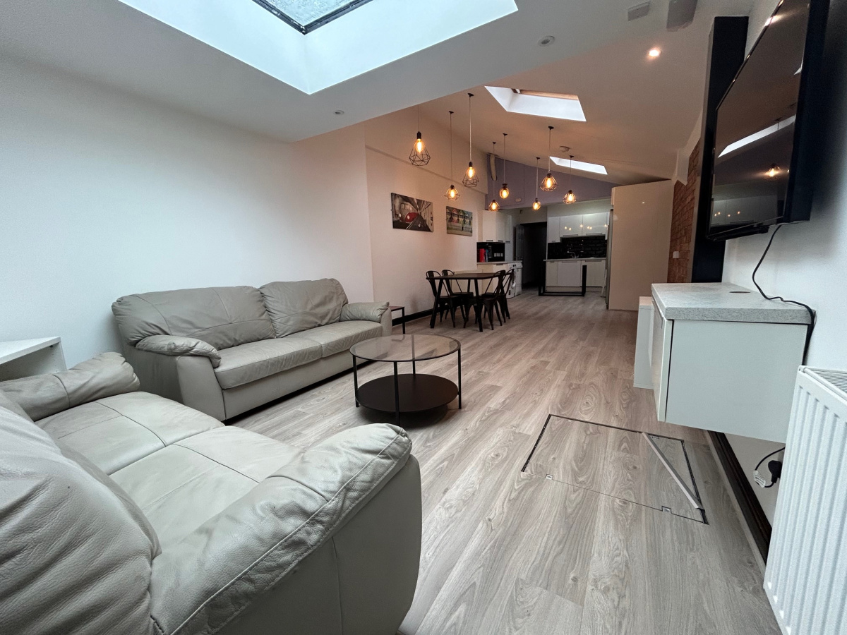 275 Tiverton Road  Selly Oak