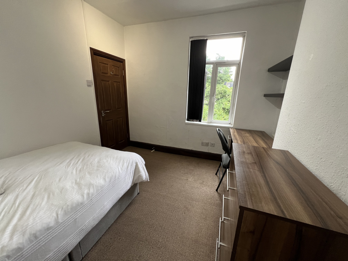 208 Tiverton Road  Selly Oak
