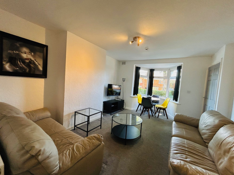 Poole Crescent, Birmingham, Harborne, B17 0PE