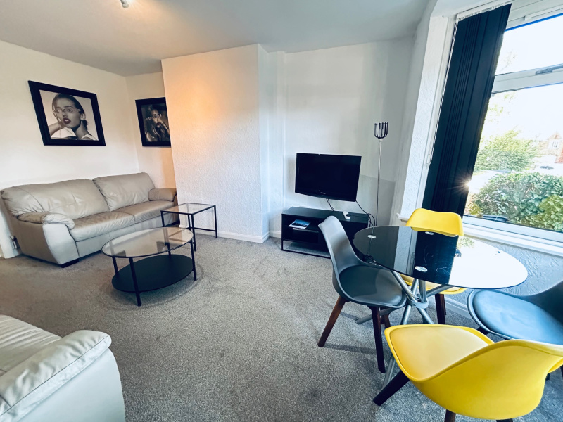 Poole Crescent, Birmingham, Harborne, B17 0PE