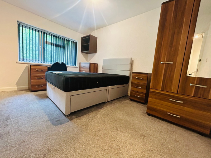 Poole Crescent, Birmingham, Harborne, B17 0PE