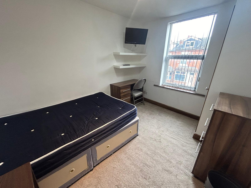 Tiverton Road, Birmingham, Selly Oak, B29 6DB