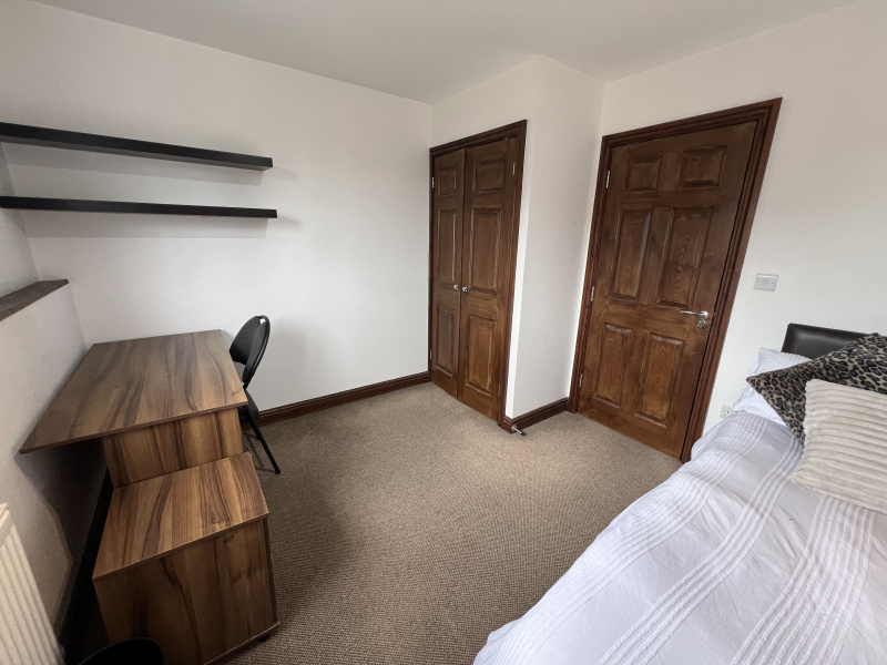 Rose Cottages, off Hubert Road, Birmingham, Selly Oak, B29 6EF